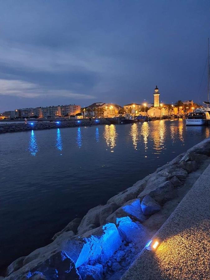 Jolies Studios Avec Piscines Et Parking Prive 800M De La Plage Le Grau Du Roi エクステリア 写真